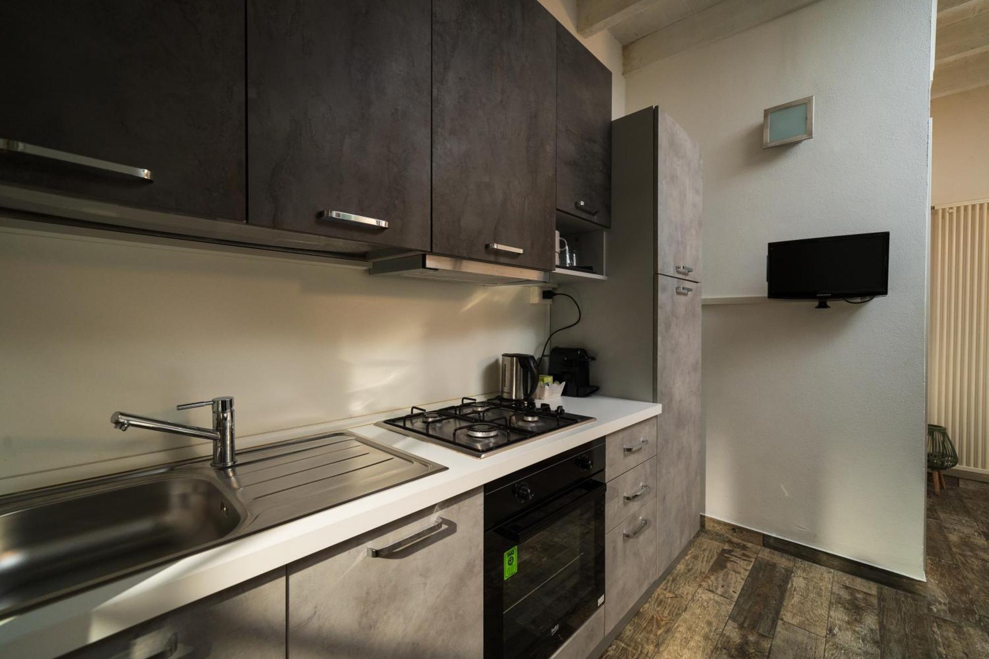 La Formaggeria Del Naviglio Apartment Milan Bagian luar foto
